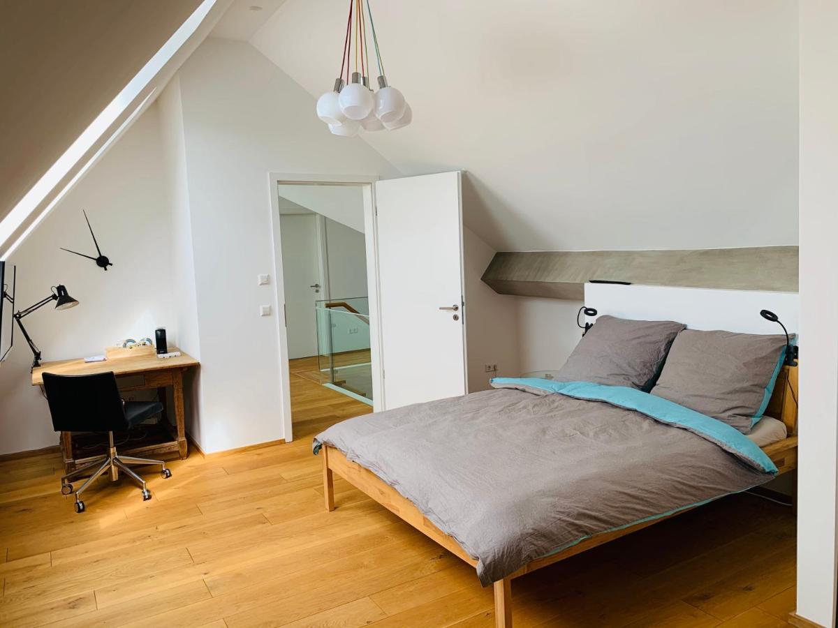 Exklusives Penthouse Im Ehemaligen Bunker Apartment Hannover Bagian luar foto